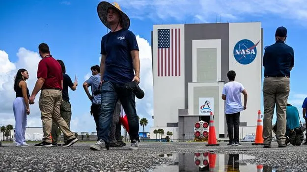 NASA layoffs: మరో అగ్ర సంస్థ షాకింగ్.. త్వరలో 2 వేల మంది ఉద్యోగుల తొలగింపు..