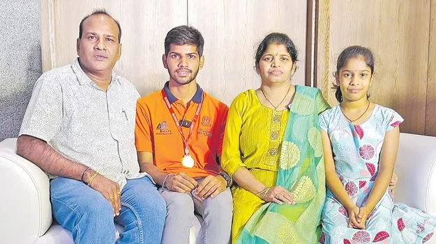 NEET Topper Jeevan Sai Kumar: అమ్మమ్మ కల.. నాన్న ప్రోత్సాహం