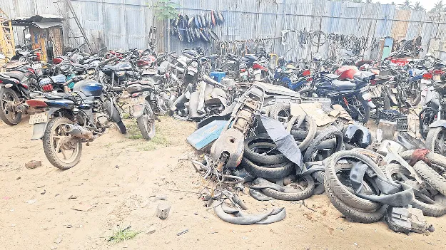 క్షణాల్లోనే కొనేస్తాం!