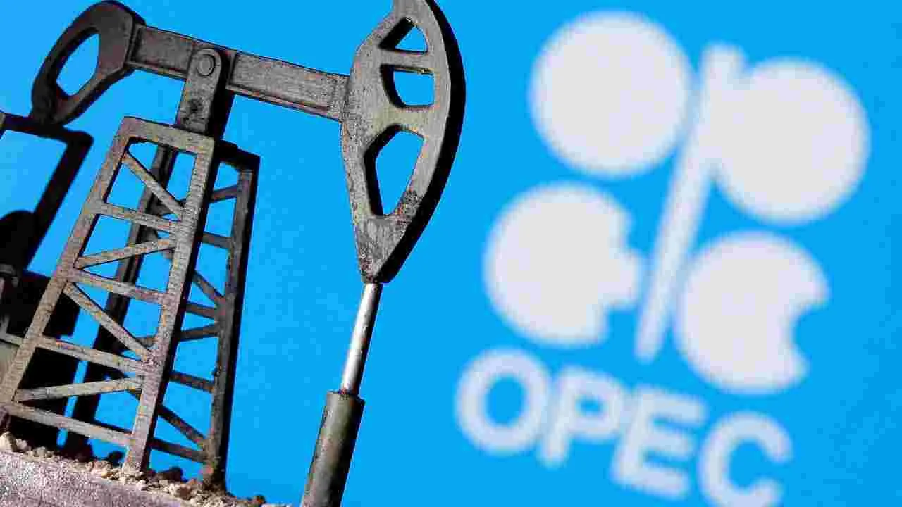 OPEC+ Crude Oil Supply: ఒపెక్+ బిగ్ మూవ్.. భారీగా తగ్గనున్న క్రూడాయిల్..!  