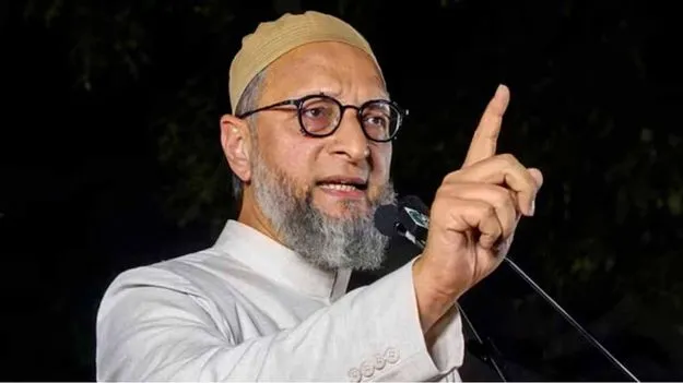 Asaduddin Owaisi: పాక్ ఇప్పుడేమంటుంది, ట్రంప్‌కు నోబెల్ ఇద్దామా.. ఒవైసీ నిప్పులు