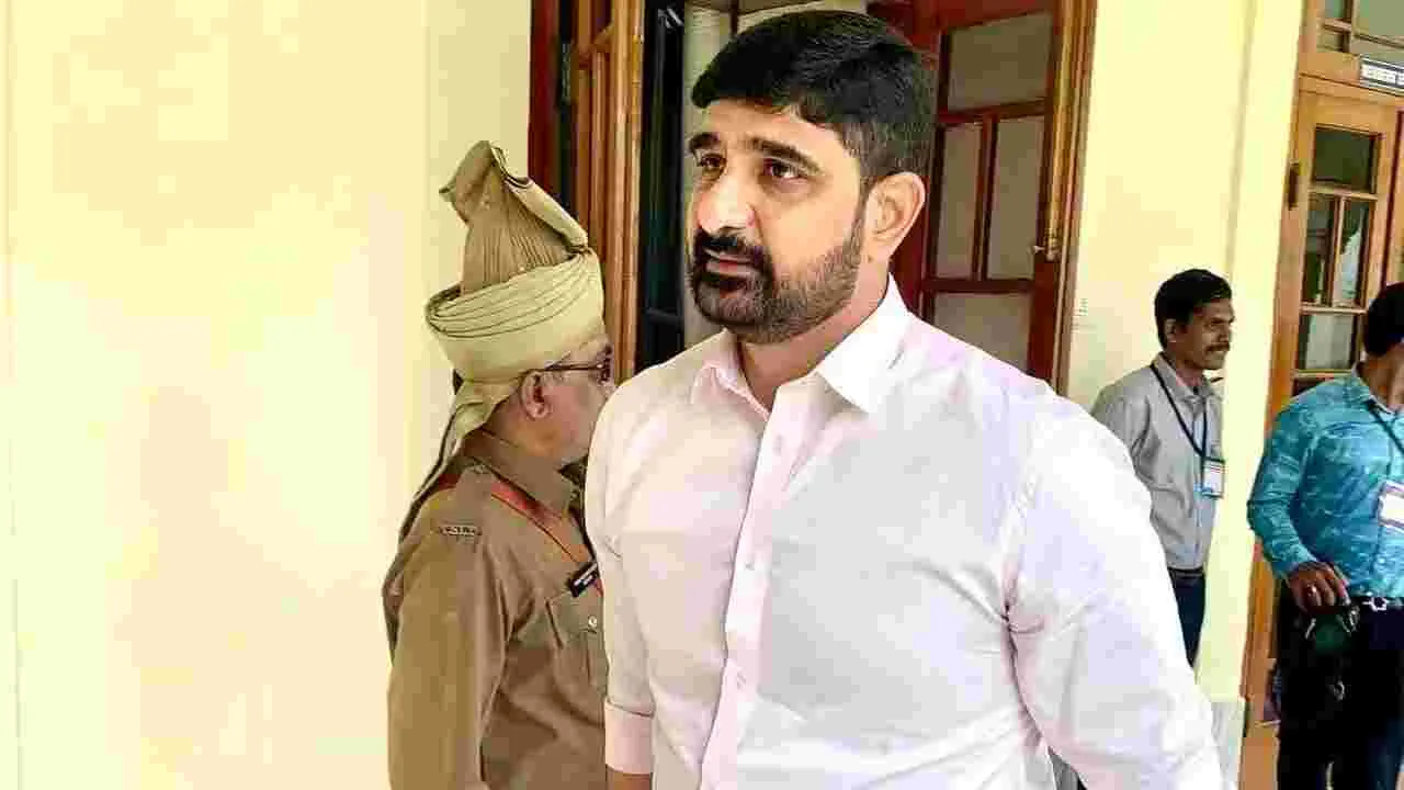 Kaushik Reddy Case: కౌశిక్ రెడ్డి కేసు.. సీపీని కలిసిన గులాబీ నేతలు