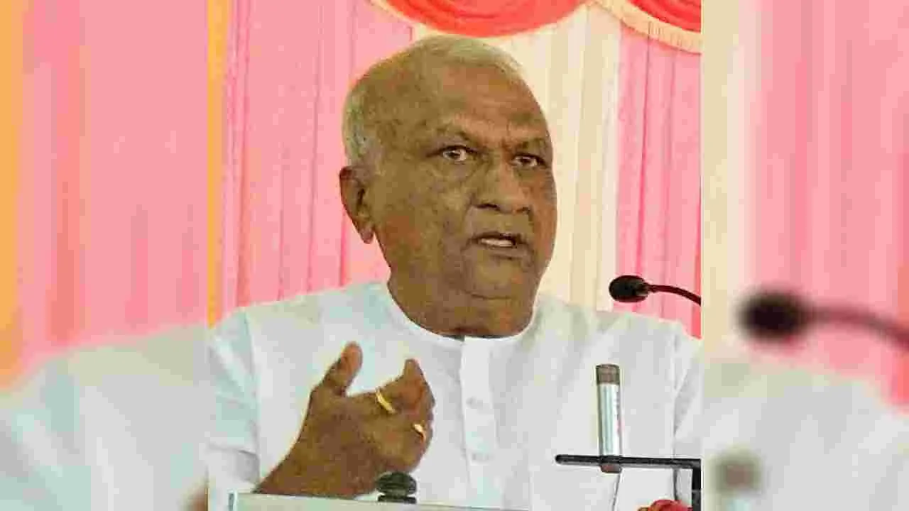 MLA: సక్రమంగా పనిచేయడం లేదు..అధికారుల్లో నిర్లక్ష్యం పెరిగింది