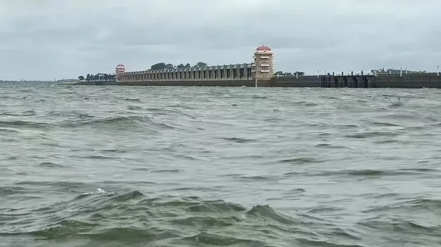 Tungabhadra River: తుంగభద్రకు వరద తగ్గుముఖం..