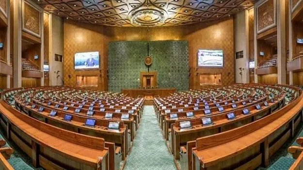 Parliament: మరికాసేపట్లో కేంద్రం అఖిలపక్ష సమావేశం