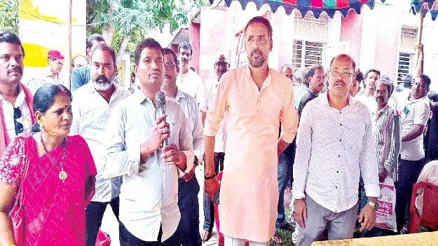 postel scam: ఇక్కడా.. భద్రత లేదా?