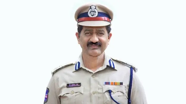 Phone Tapping Case: గంటన్నరగా విచారణ.. ప్రభాకర్ రావుపై ప్రశ్నల వర్షం