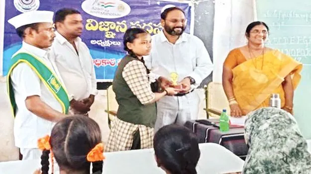 మత్తు పదార్థాలకు దూరంగా ఉండాలి