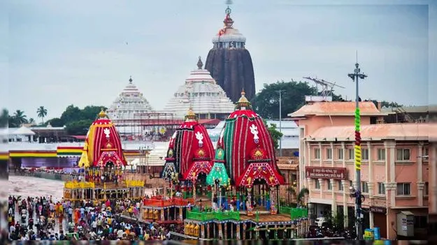 Puri Rath Yatra 2025: భారీ భద్రతా ఏర్పాట్ల మధ్య అట్టహాసంగా పూరీ రథయాత్ర ప్రారంభం..