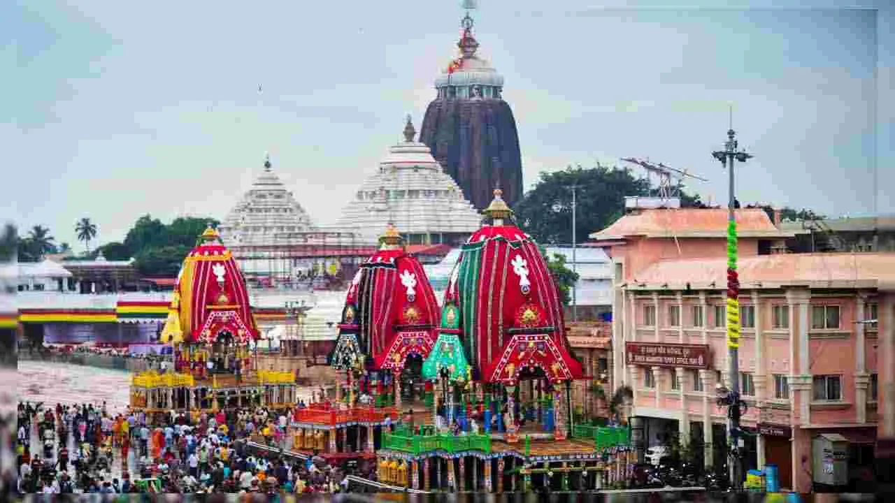 Puri Rath Yatra 2025: భారీ భద్రతా ఏర్పాట్ల మధ్య అట్టహాసంగా పూరీ రథయాత్ర ప్రారంభం..