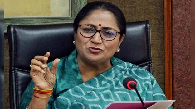 Rekha Gupta: సీఎం బంగ్లా పునరుద్ధరణ టెండర్ రద్దు