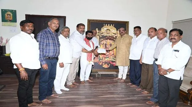 29న కనకదుర్గమ్మకు బంగారు బోనాలు  