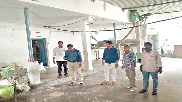 Ration mafia: రేషన్‌ మాఫియాకు చెక్‌ పడేనా? 