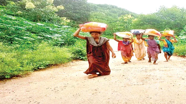 Ration problems: రేషన్‌ కావాలంటే.. 8 కి.మీ. వెళ్లాలి