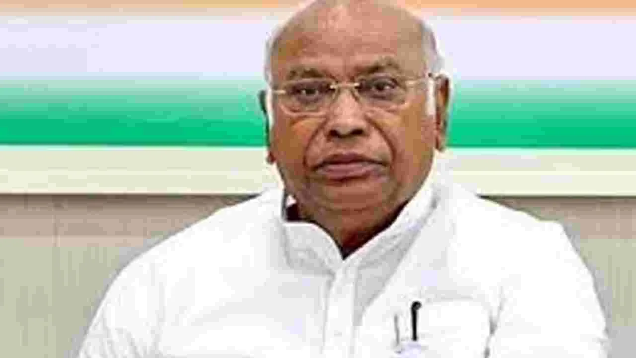 Mallikarjun Kharge: వచ్చే జూన్‌లో రిటైర్‌ కానున్న ఖర్గే