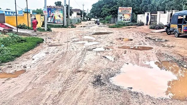 ప్రయాణం.. ప్రాణసంకటం