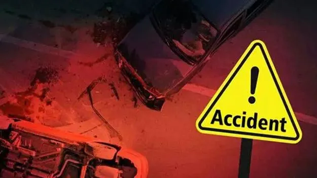 Road Accident: ఘోర ప్రమాదం.. లారీ, ఆటో ఢీకొని బాబోయ్..