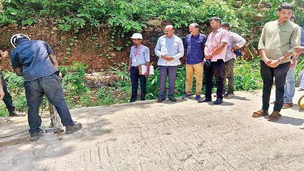 Vigilance   ఏజెన్సీలో సీసీ రహదారులపై విజి‘లెన్స్‌ ’