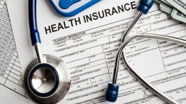 Health Insurance: 8 బీమా కంపెనీలకు ఐఆర్‌డీఏఐ ఝలక్‌