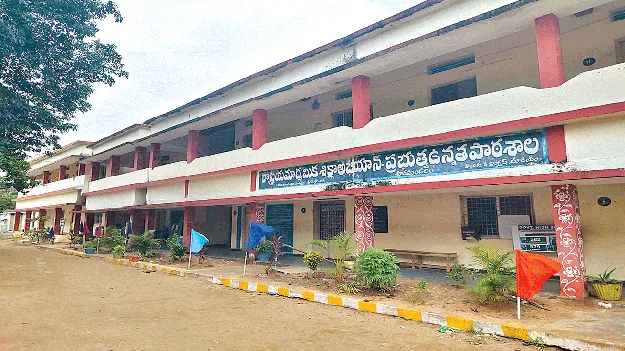 School funds: బడిబాగుకు  నిధులొచ్చాయ్‌!