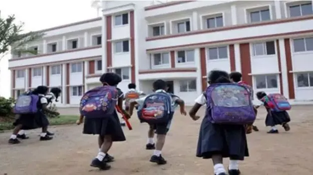 ‘తల్లికి వందనం’.. ప్రై‘వేటు’