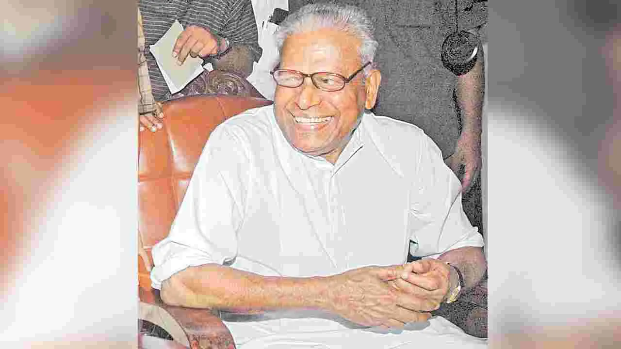 Communist Leader Kerala: కమ్యూనిస్టు దిగ్గజం వీఎస్‌ అచ్యుతానందన్‌ కన్నుమూత 