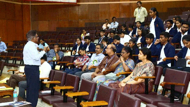 విద్యార్థులను శాస్త్రవేత్తలుగా తీర్చిదిద్ధేందుకే యువికా