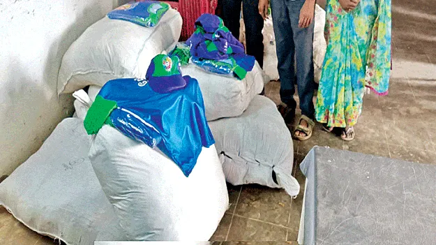 Reports     నివేదికలు అందించాలి