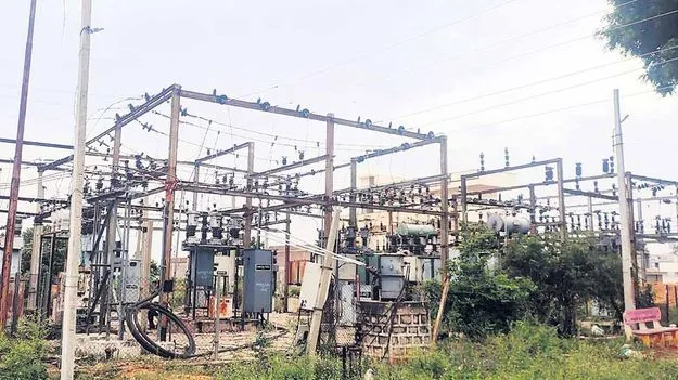  చినుకు పడితే కరెంట్‌ కట్‌