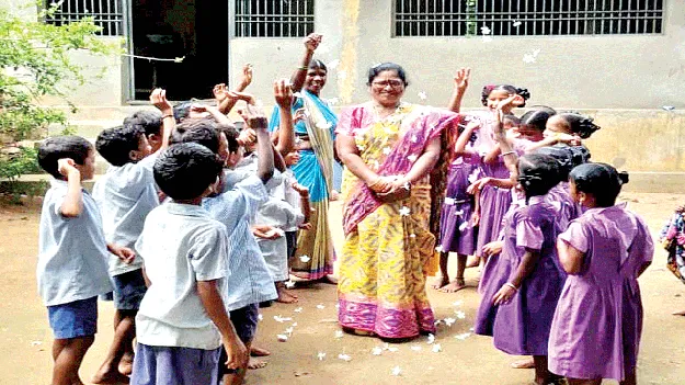  New Locations బదిలీ స్థానాలకు గురువులు