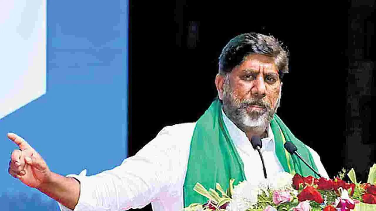 Mallu Bhatti Vikramarka: కేసీఆర్ చేసిన తప్పులను మాపై రుద్దుతున్నారు.. మల్లు భట్టి విక్రమార్క ఫైర్