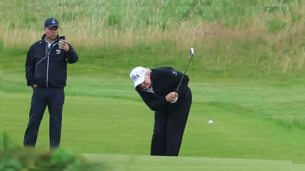 Trump Golf:  ట్రంప్ గోల్ఫ్ వీడియో చూసి నెటిజన్లు షాక్.. స్కాట్లాండ్ వీడియో హల్‌చల్!
