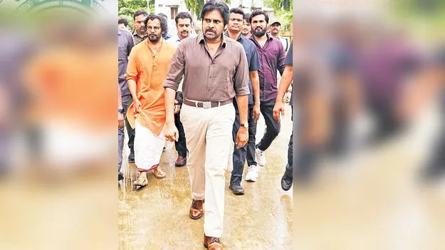 Deputy CM Pawan Kalyan: పవన్‌ కొత్త లుక్‌లో