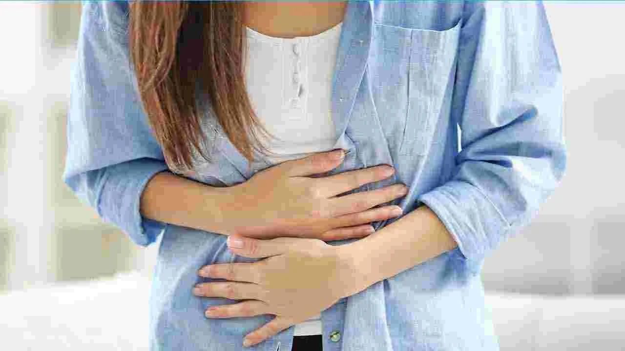 UTI symptoms: మహిళలూ.. ఈ యూరినరీ ఇన్ఫెక్షన్లతో జాగ్రత్త..!