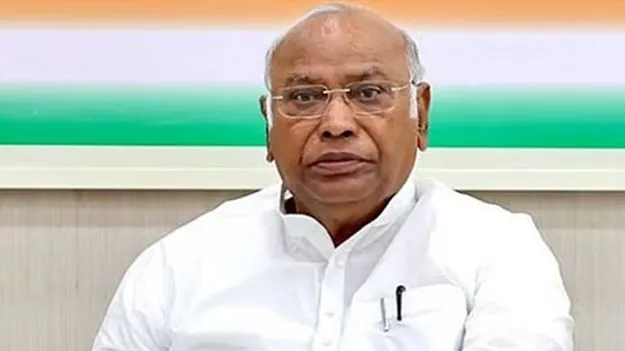 Mallikarjun Kharge: కేంద్రంలో నాయకత్వ సంక్షోభం, అసమర్థత