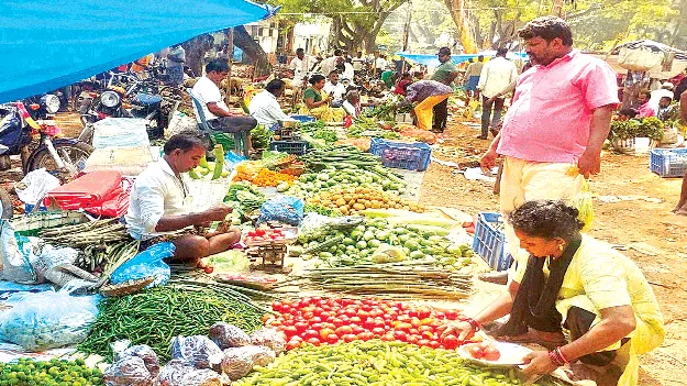 Vegetable prices: బె‘ధర’గొడుతున్నాయ్‌