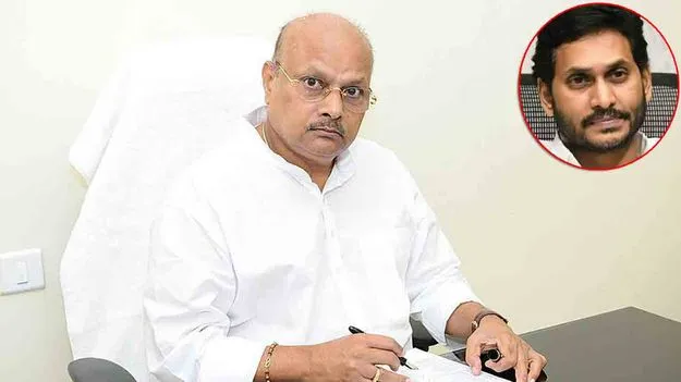 Yanamala: రెవెన్యూ రికవరీ చట్టం తెచ్చి జగన్ దోచిన రూ.3500 కోట్లు వసూలు చేయాలి: యనమల