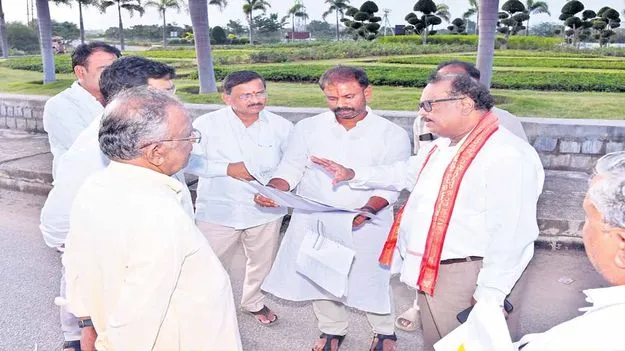  కూడళ్లలో దేవుళ్ల విగ్రహాల ఏర్పాటుకు సన్నాహాలు  