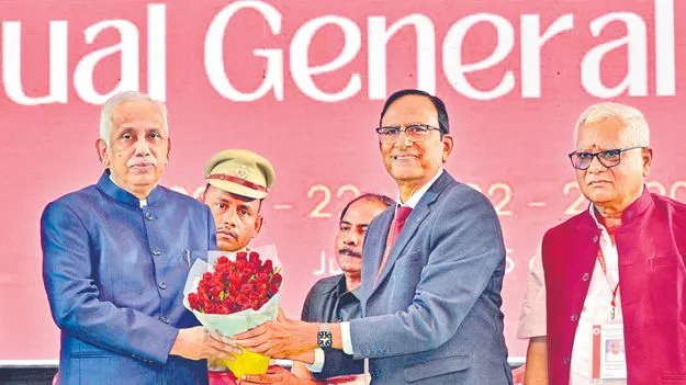 Governor Abdul Nazir: సేవా భావంతో సమాజాన్ని నడిపించాలి