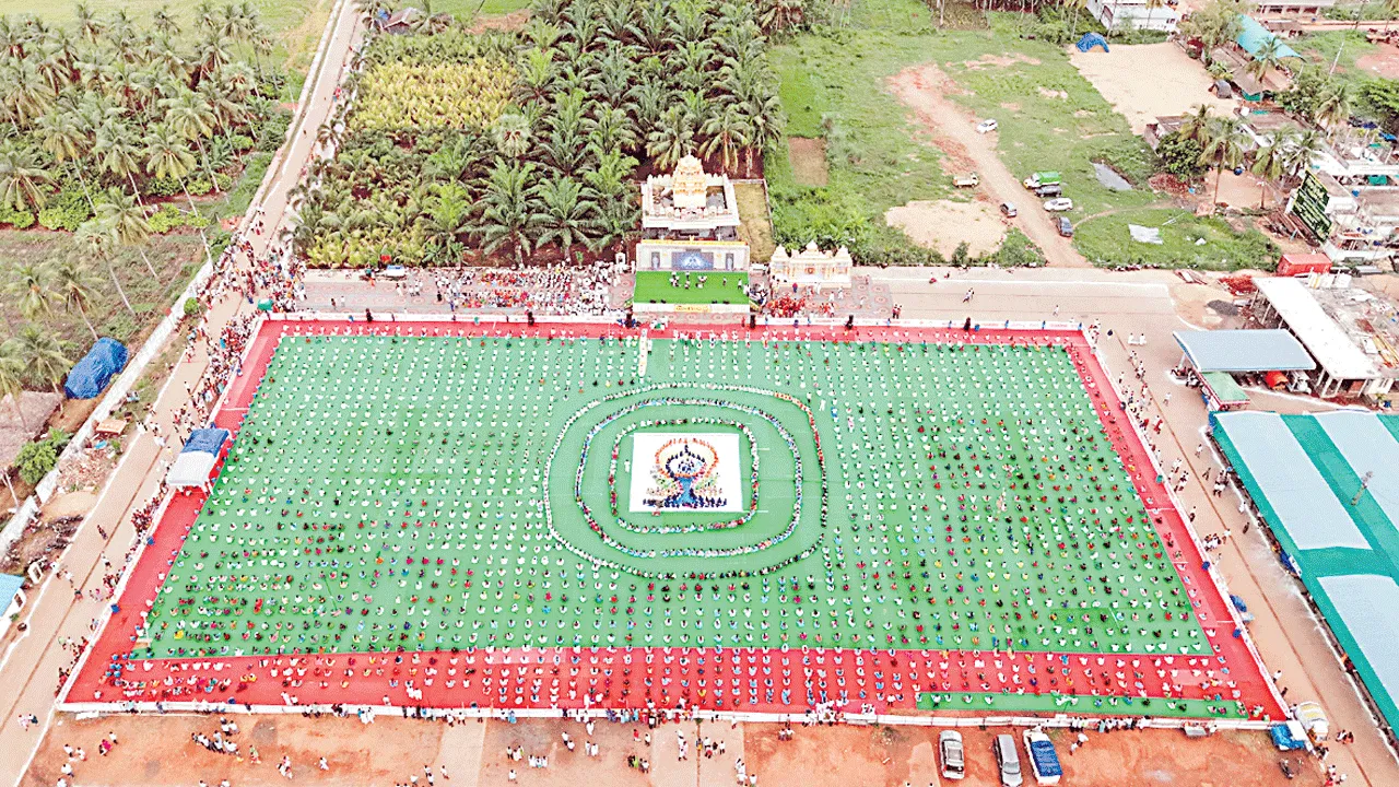 వాడపల్లి క్షేత్రంలో యోగాంధ్ర 