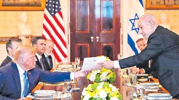 Netanyahu: ట్రంప్‌నకు నోబెల్‌ ఇవ్వండి