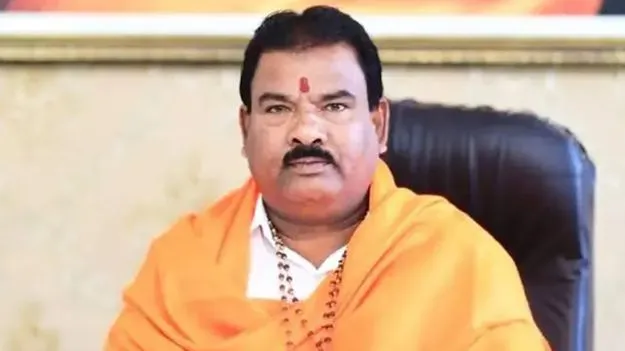 MLA Sanjay Gaikwad:దక్షిణాది వారు డ్యాన్స్ బార్లను నడుపుతారు