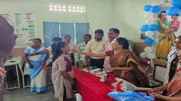 ఆల్బెండజోల్‌ మాత్రలతో నులి పురుగుల నివారణ