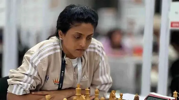 Chennai Chess: హారికకు తొలి గెలుపు