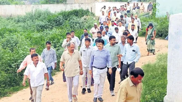 ‘పల్లె నిద్ర’తో ప్రజలకు ప్రయోజనం