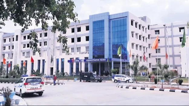 మా గోడు వినేదెవరు?