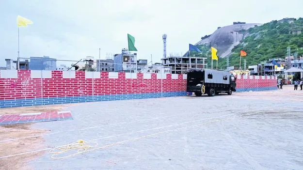 స్వాతంత్య్ర వేడుకలకు సర్వం సిద్ధం