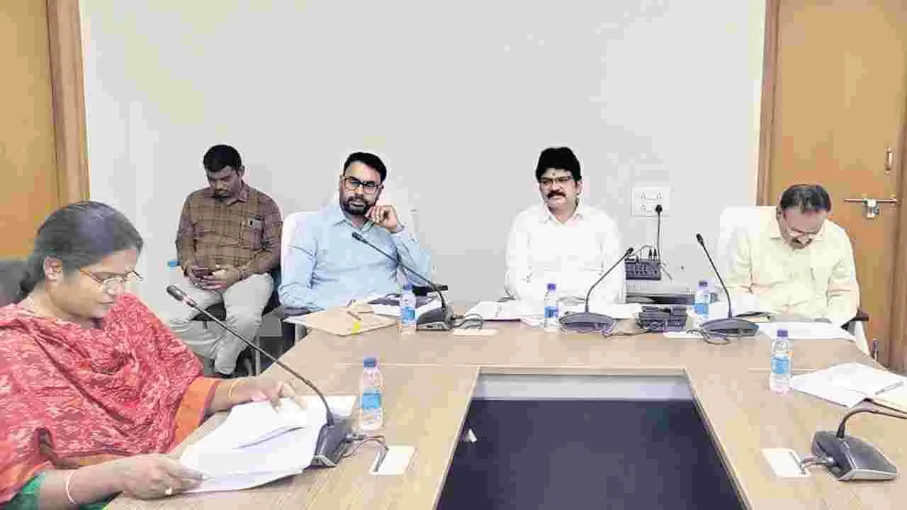 పరిశ్రమల్లో భద్రతా ప్రమాణాలు పాటించాలి