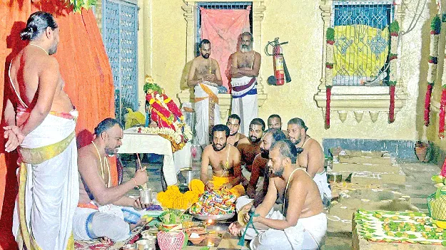 శ్రీవారి ఆలయంలో పవిత్రోత్సవాలు ప్రారంభం