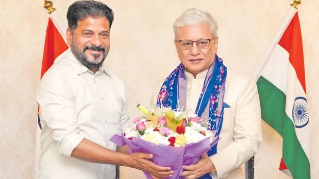 Independence Day: ఉల్లాసంగా.. ఉత్సాహంగా గవర్నర్‌ జిష్ణుదేవ్‌ వర్మ తేనీటి విందు